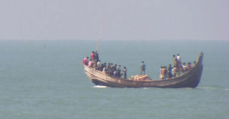 মালয়েশিয়া-থাইল্যান্ড উপকূলে নৌকা ডুবে ২১ রোহিঙ্গার মৃত্যু