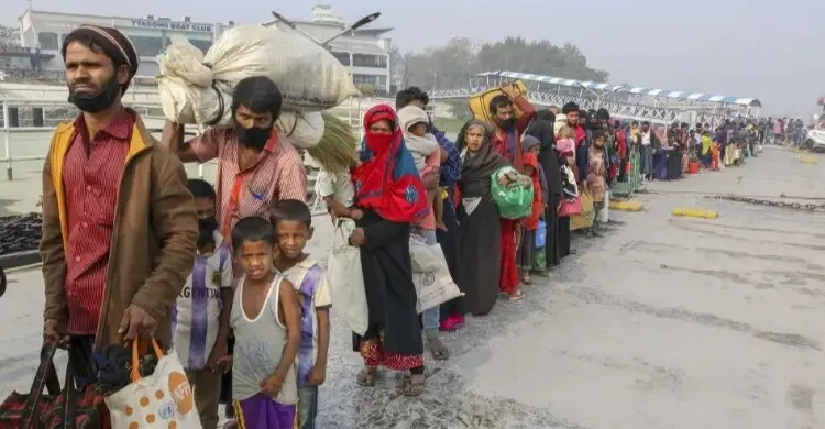 সৌদিতে অবস্থানরত ২২ হাজার রোহিঙ্গা পেলো বাংলাদেশি পাসপোর্ট