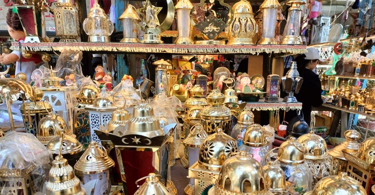 মিশরে রমজানের ঐতিহ্য ফানুস