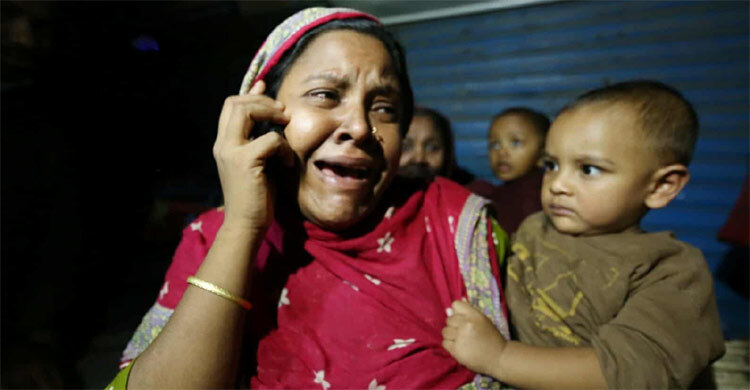 ‘আগুনে পুড়ে আমার সব শ্যাষ’