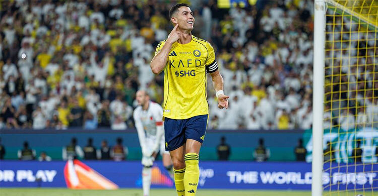 ইতিহাস গড়লেন রোনালদো, হলেন বিশ্বের প্রথম বিলিওনিয়ার ফুটবলার