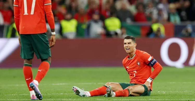 ‘জাতীয় দলের জন্য পা ভেঙে হলেও খেলতাম’