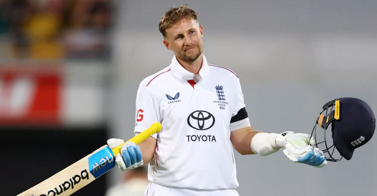 রেকর্ডগড়া সেঞ্চুরিতে ইংল্যান্ডকে একাই টানছেন রুট