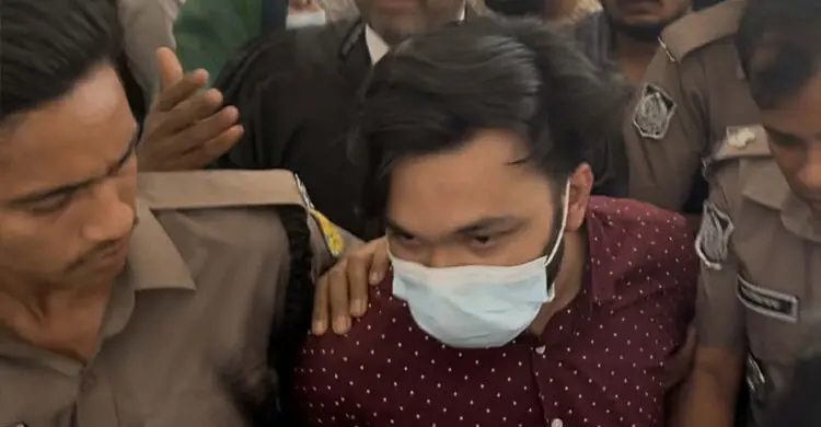 হত্যাচেষ্টা মামলায় গ্রেফতার কনটেন্ট ক্রিয়েটর ফাহিম, কারাগারে প্রেরণ