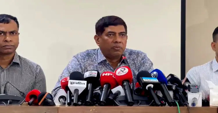 ডিবির অভিযানে ৪ সন্ত্রাসী আটক, জিহাদি বই উদ্ধার