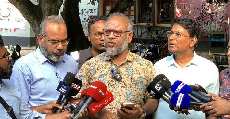 এবার কমপ্লিট শাটডাউন স্থগিতের ঘোষণা বিএনপিপন্থি শিক্ষকদের