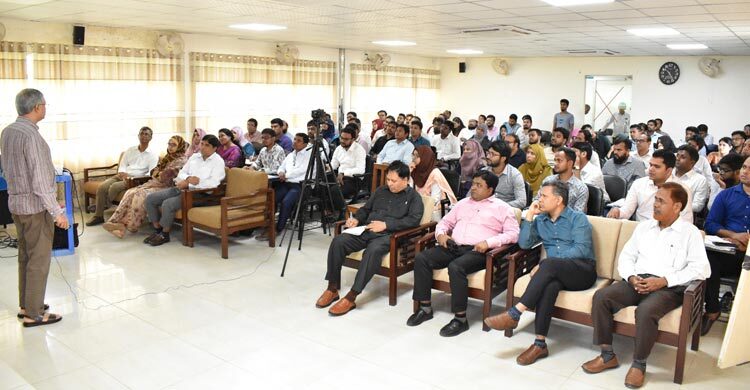 রাবির নবীন শিক্ষকদের প্রশিক্ষণ দেবেন জ্যেষ্ঠ অধ্যাপকরা