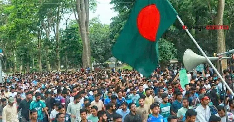 ইন্টারনেট ফিরতেই শুরু হয় ফোন ট্র্যাকিং, আতঙ্কে সিম বদলান সমন্বয়করা