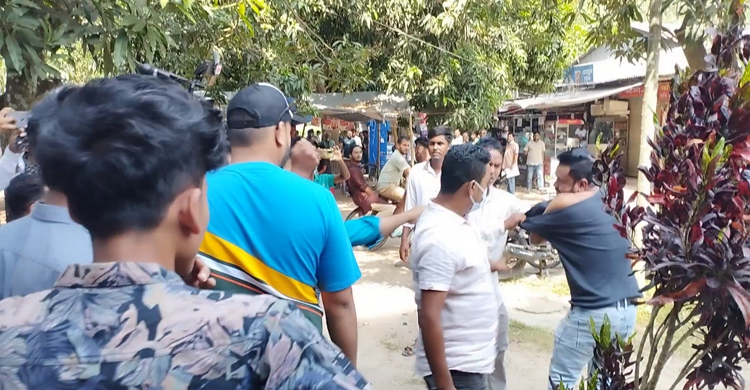 নতুন কমিটি &lsquo;অবাঞ্ছিত&rsquo; ঘোষণা করে পদবঞ্চিতদের বিক্ষোভ-ভাঙচুর