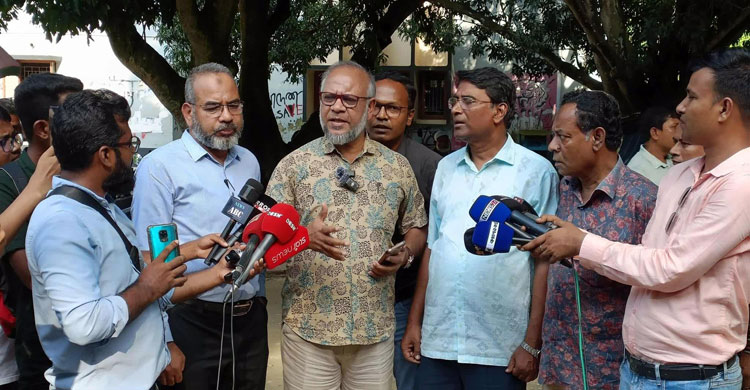 এবার কমপ্লিট শাটডাউন স্থগিতের ঘোষণা বিএনপিপন্থি শিক্ষকদের