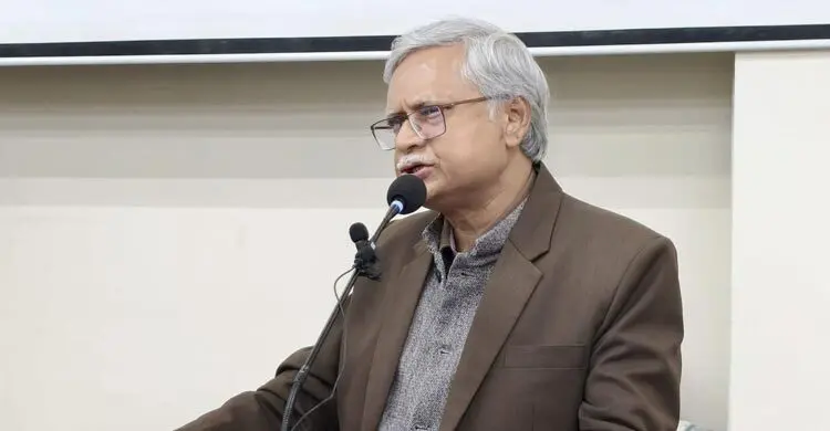 দলীয় স্বার্থের সঙ্গে সংবিধান মেলানো প্রতারণা-ছোটলোকি