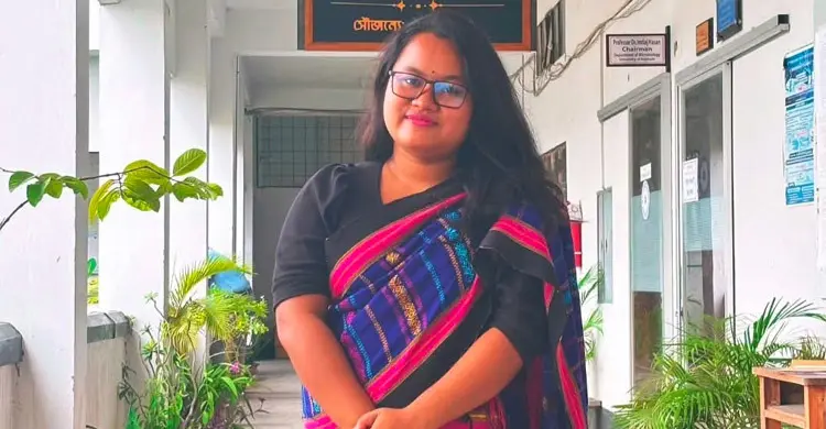 আহত রাবি শিক্ষার্থীকে এয়ার অ্যাম্বুলেন্সে ঢাকায় পাঠাল প্রশাসন