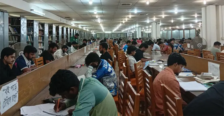 রাবির কেন্দ্রীয় লাইব্রেরিতে এসি স্থাপনের পর বেড়েছে পাঠক