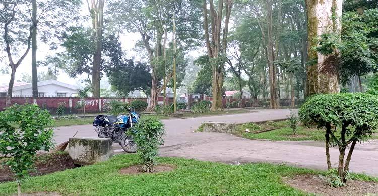 কোটা ইস্যুতে থমথমে রাবি ক্যাম্পাস, নেই রাকসুর প্রচারণাও