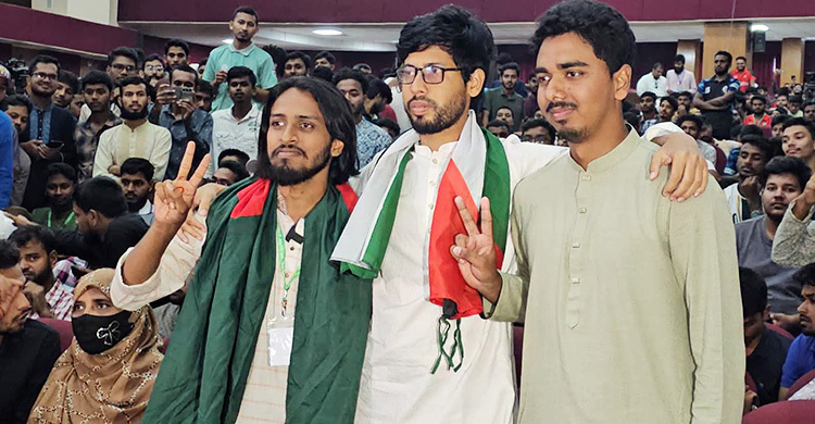 রাকসুর ২৩ পদে কে কত ভোট পেলেন