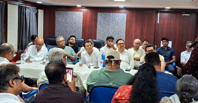 কলকাতায় বাংলাদেশি শিল্পীদের কাজ নিয়ে আপত্তি, যা বললেন রুদ্রনীল