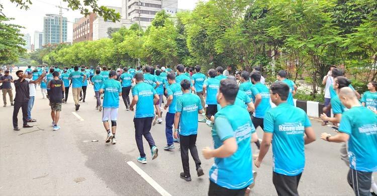 আগারগাঁওয়ে পরিবেশ সুরক্ষায় তরুণদের ‘রান ফর আর্থ’
