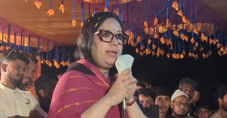 আমি একটু রাগি মানুষ, রাগি না হলে এদেশে কাম করণ যায় না: রুমিন ফারহানা