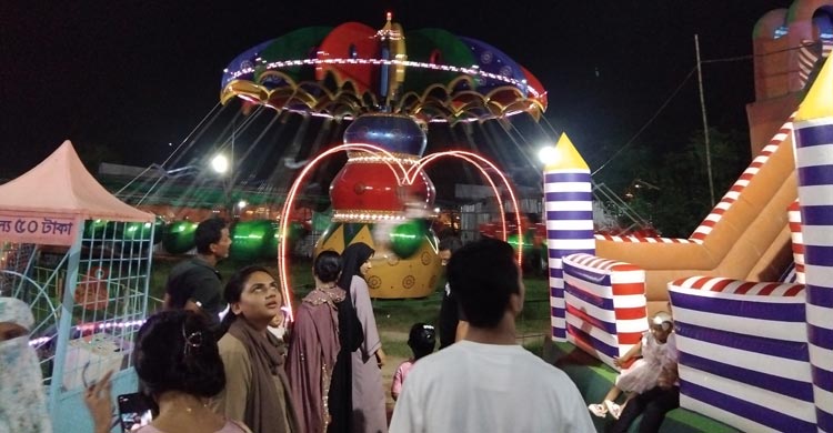 সন্ধ্যা হলেই যেখানে বাতাসে ভাসে হাঁস ভুনার সুবাস