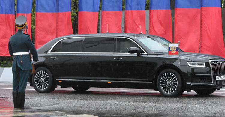 বিশ্বের অন্যতম নিরাপদ গাড়ি পুতিনের ‘অরাস সেনাট’, কী আছে এতে