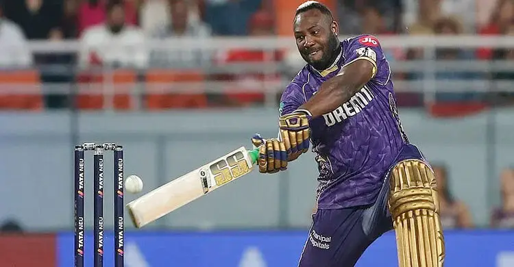 ইতিহাসের প্রথম ক্রিকেটার হিসেবে আন্দ্রে রাসেলের বিশ্বরেকর্ড