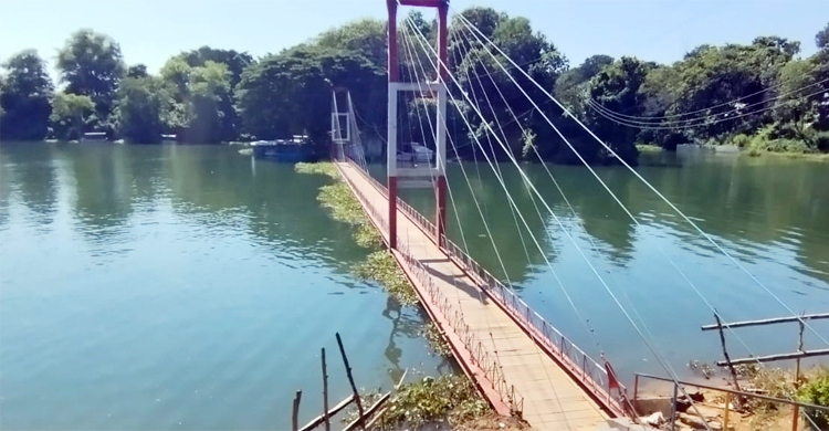 ৩ মাস পর ভেসে উঠলো রাঙ্গামাটির ঝুলন্ত সেতু, কাল থেকে উন্মুক্ত