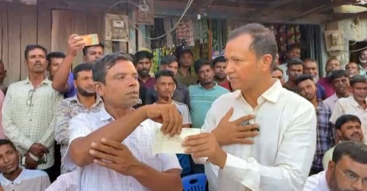 ‘আবেগে’ নেতাকে ১০ লাখ টাকার চেক দেন সেই বিএনপিকর্মী