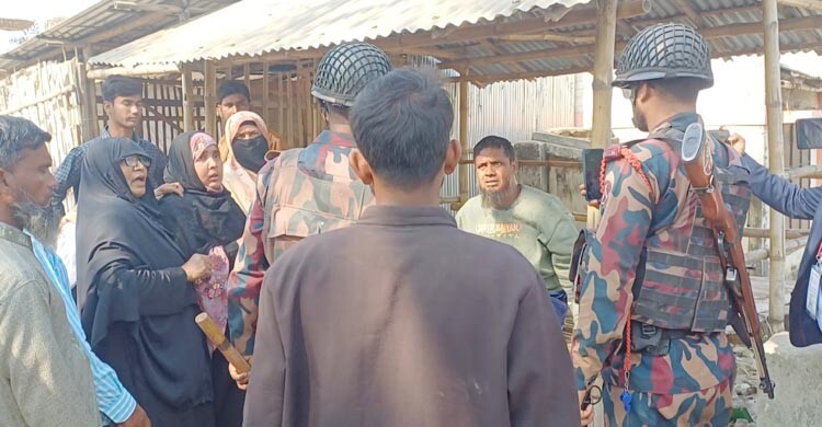 ভোট দিয়ে ফেরার পথে দু’পক্ষের সংঘর্ষ, বিএনপিকর্মী আটক