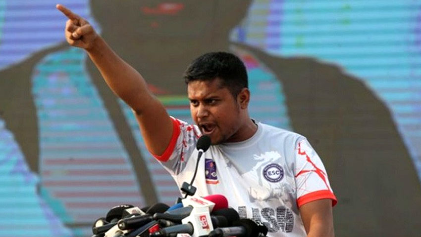 হাসনাতের জয়ে জড়িয়ে যে চৌচালা ঘর, আগেবমাখা পোস্ট