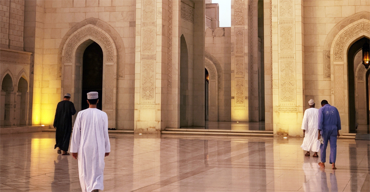 সাহাবিকে কল্যাণের যে ৩ দরজার কথা বললেন নবিজি (সা.)