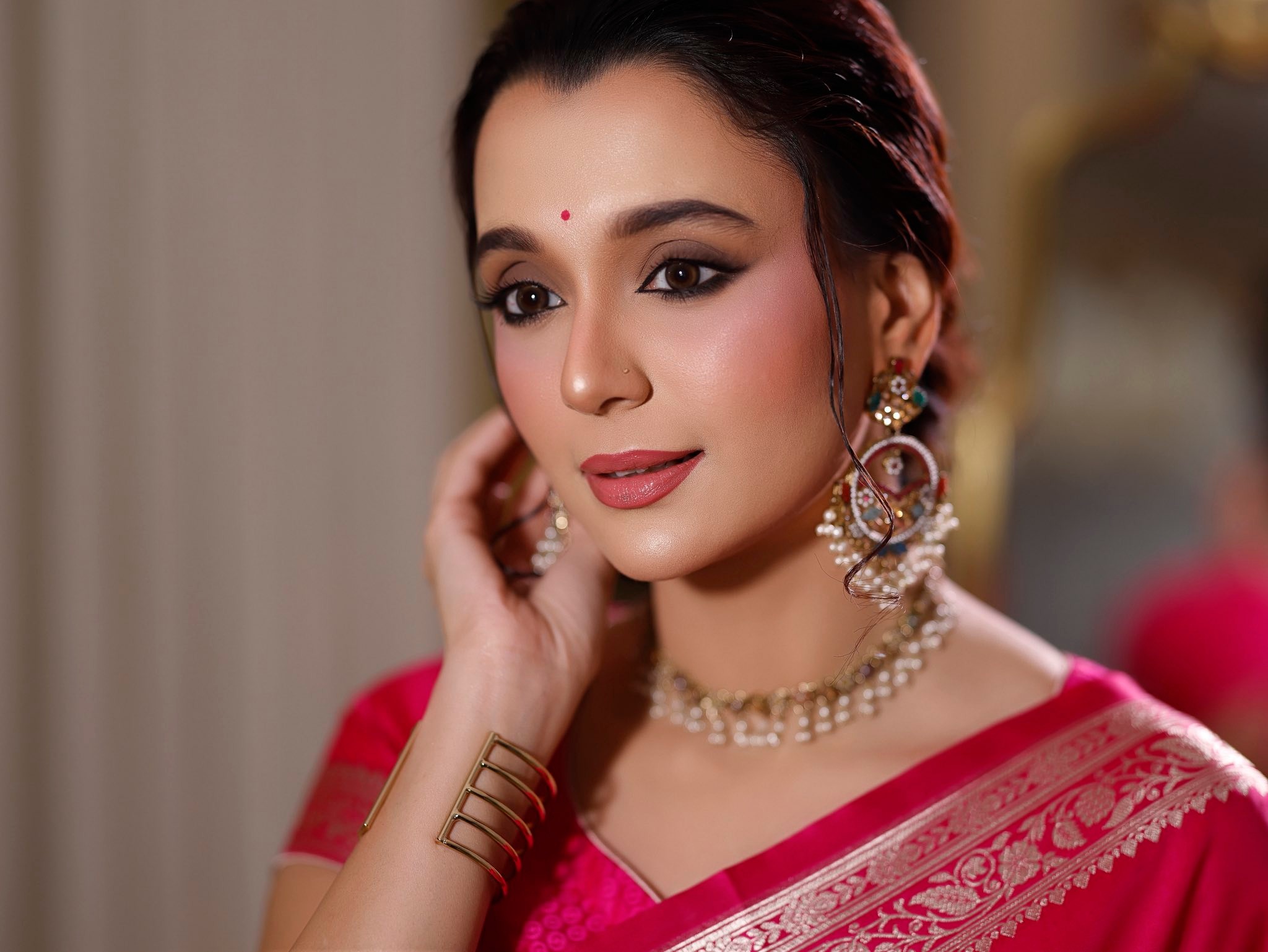 ঐতিহ্য আর নস্টালজিয়ায় মোড়া সাবিলা নূর