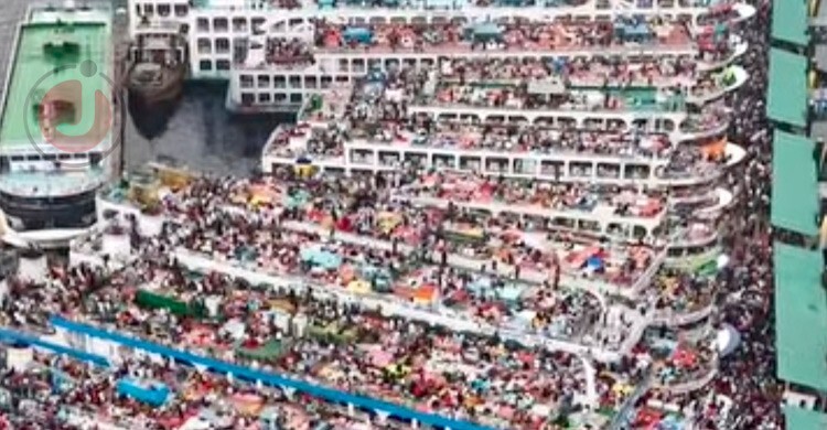 শেষ মুহূর্তে সদরঘাটে উপচেপড়া ভিড়