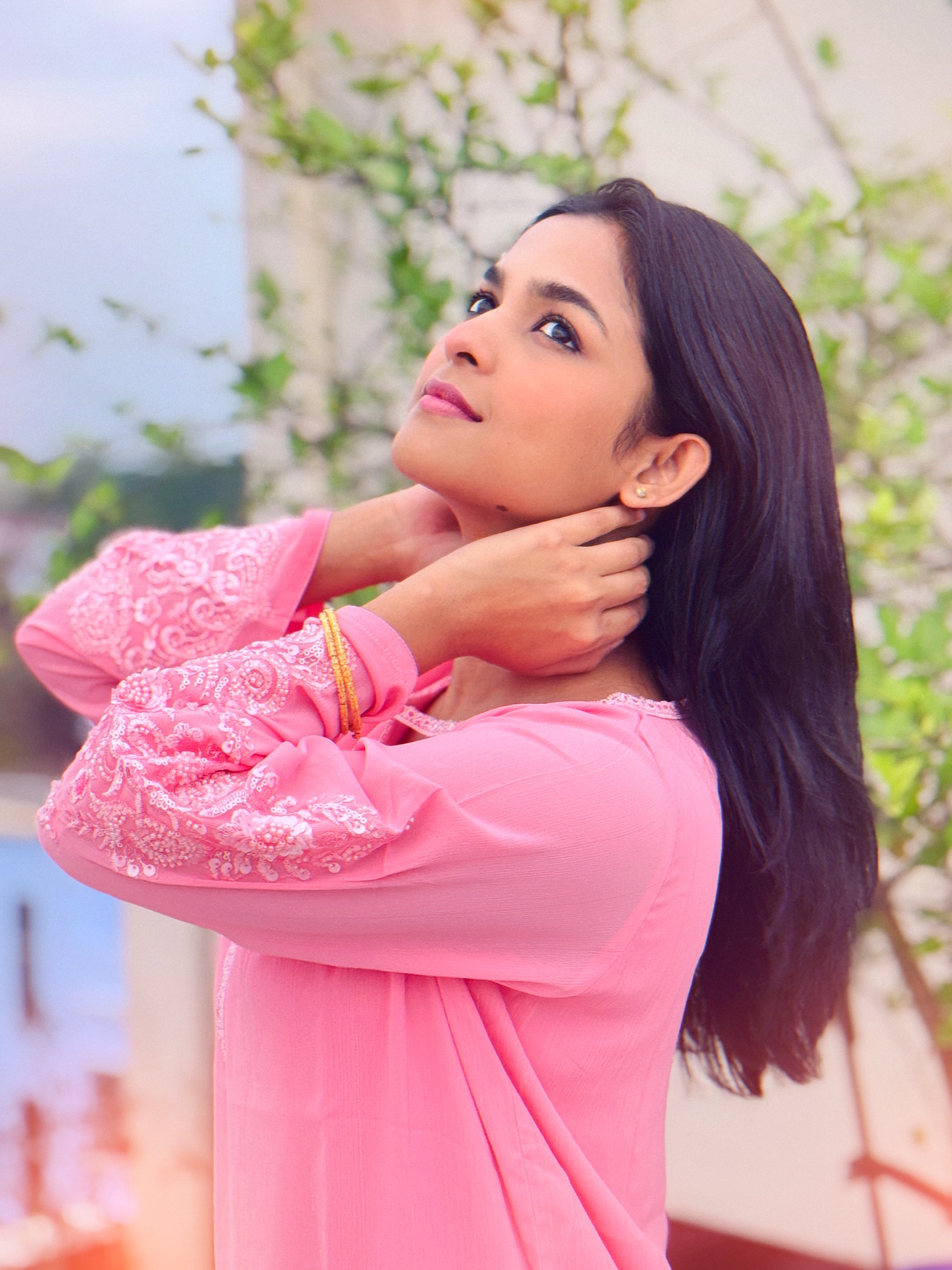 স্নিগ্ধ ঈদ লুকে মুগ্ধতা ছড়ালেন সাদিয়া