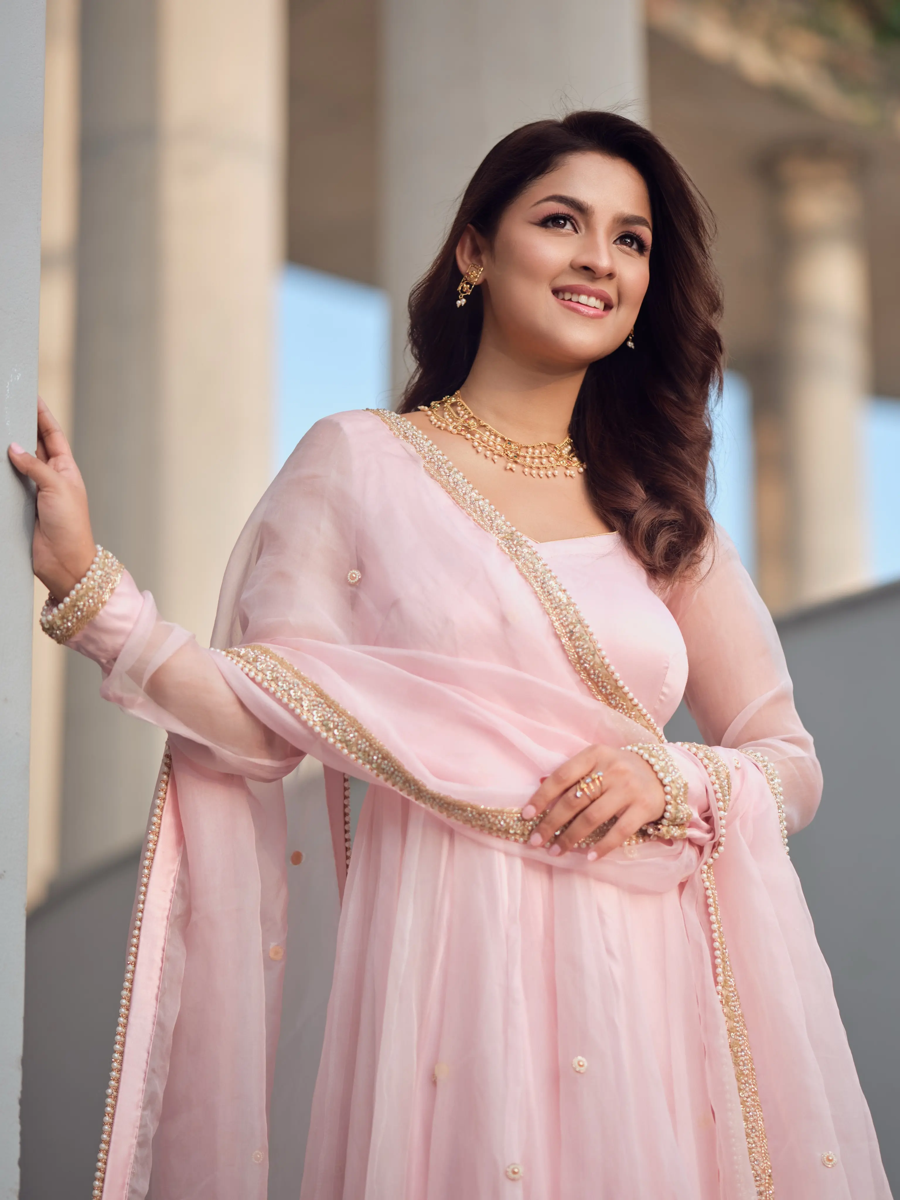 আনারকলির স্নিগ্ধতায় মুগ্ধতা ছড়ালেন সাদিয়া