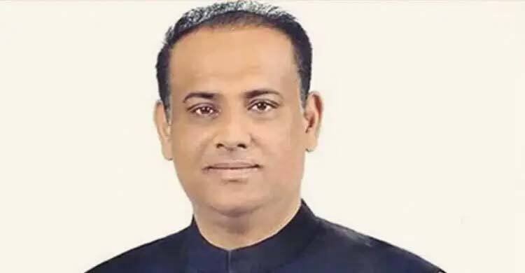 ঋণের নামে আত্মসাৎ ৩১ কোটি টাকা, সাবেক ভূমিমন্ত্রীর বিরুদ্ধে মামলা