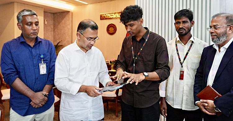 সাজ্জাদের পরিবেশবান্ধব উদ্ভাবনে প্রধানমন্ত্রীর সহযোগিতার আশ্বাস