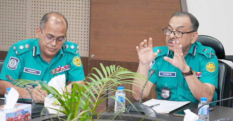 ডাকসু নির্বাচন ভন্ডুলের চেষ্টা করলে কঠোর ব্যবস্থা: ডিএমপি কমিশনার