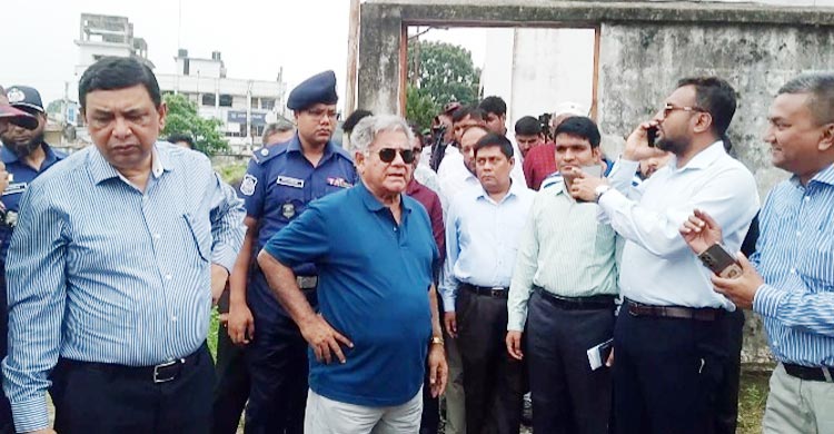 নৌপরিবহন মন্ত্রণালয়ের উপদেষ্টা ব্রিগেডিয়ার জেনারেল (অব.) এম সাখাওয়াত হোসেন বলেন, ‘স্থলবন্দরের মতো নদী বন্দরগুলোকে পর্যায়ক্রমে ব্যক্তি মালিকানায়