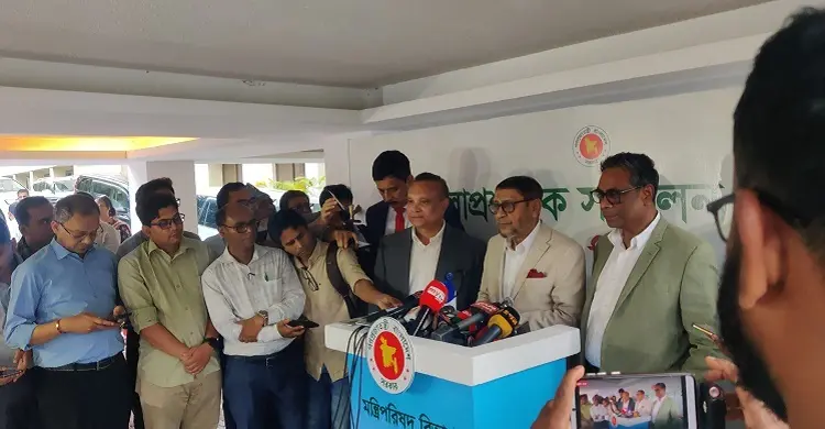 স্বাস্থ্যকেন্দ্রে ১০ জন করে আনসার সদস্য থাকবে: স্বাস্থ্যমন্ত্রী