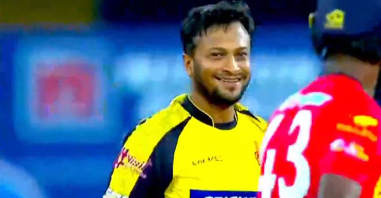 সাকিবের মিতব্যয়ী বোলিং, ফাইনালে উঠতে গলের চাই ১৫৮