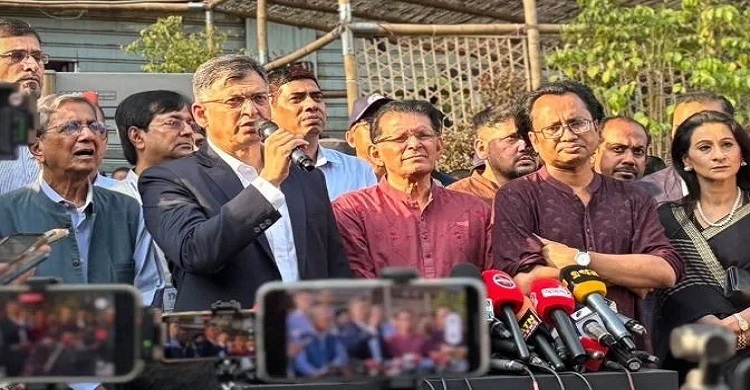 Frame charges in Prothom Alo-Daily Star attacks in two months, orders Salahuddin