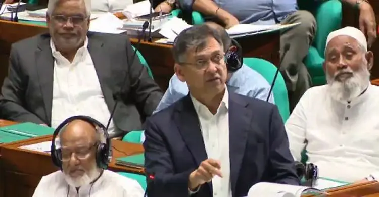 Salahuddin urges forming parliamentary special committee to amend constitution