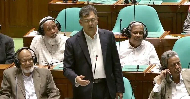 দেশের ৭৫টি কারাগারে ধারণক্ষমতার ১.৭ গুণ বন্দি আটক: স্বরাষ্ট্রমন্ত্রী 