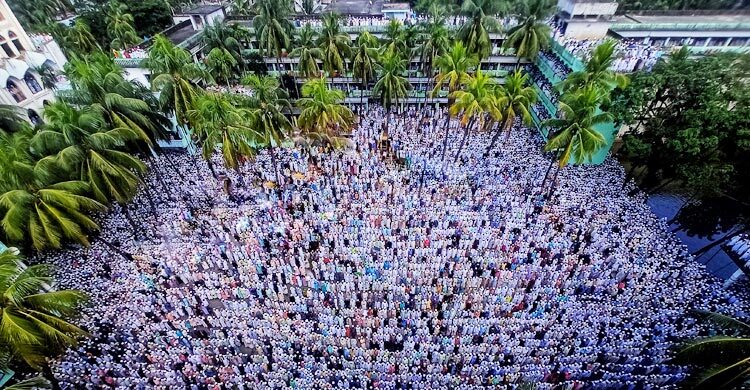 প্রাপ্তবয়স্ক ও শিশুর জানাজার নামাজে যে দোয়া পড়বেন