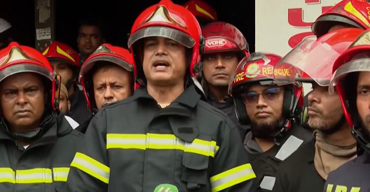 কেমিক্যালের তথ্য না পাওয়ায় নিয়ন্ত্রণে বেগ পেতে হয়