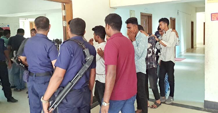 বাসর রাতে নববধূকে দলবদ্ধ ধর্ষণের অভিযোগে স্বামীর নামে মামলা