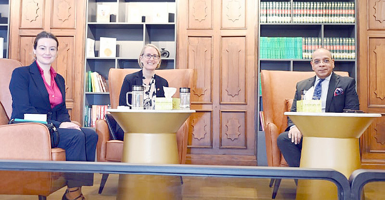 প্রধান বিচারপতির সঙ্গে ব্রিটিশ হাইকমিশনারের সাক্ষাৎ