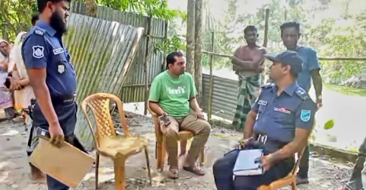 আম কুড়াতে গিয়ে ককটেল বিস্ফোরণ, দুই শিশু আহত