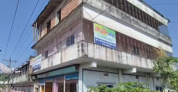 স্ত্রীর কাছে ফোনে টাকা দাবি, পরে হোটেলকক্ষে মিলল শিক্ষকের মরদেহ