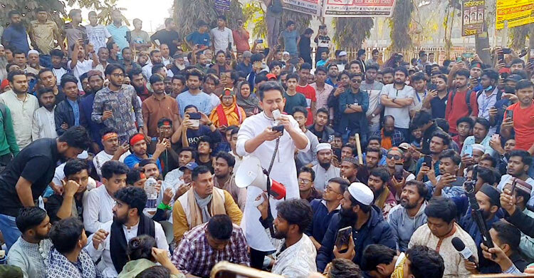 যুবলীগ-ছাত্রলীগের সন্ত্রাসীরা গাজীপুরে ঘুরে বেড়াচ্ছে: সারজিস